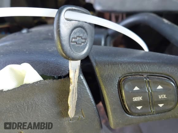 ✅ 2006 Chevrolet Silverado 1500 LT1 • VIN: 2GCEK13T461236238 • Лот: 41406269. Опубликован ранее на IAAI с пробегом Не указан. Бесплатный доступ к архиву аукционных продаж из США и подробный отчёт об истории автомобиля на DreamBid. Изображение 11.