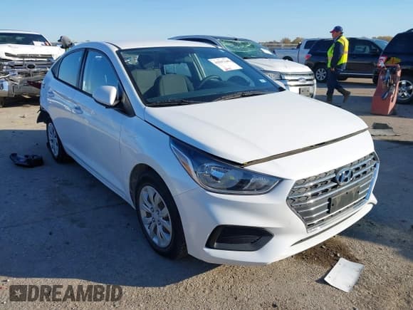 ✅ 2019 Hyundai Accent SE • VIN: 3KPC24A31KE067093 • Лот: 41037149. Опубликован ранее на IAAI с пробегом 26 915 миль. Бесплатный доступ к архиву аукционных продаж из США и подробный отчёт об истории автомобиля на DreamBid. Изображение 1.