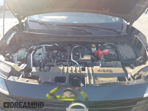 ✅ 2025 Nissan Kicks SV • VIN: 3N8AP6CB5SL368524 • Lot: 43551922. Wystawiony na IAAI z przebiegiem 9 705 mil. Bezpłatny archiwum sprzedaży aukcyjnych z USA i szczegółowy raport historii pojazdu na DreamBid. Zdjęcie 10.