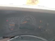 ✅ 2003 Chevrolet Suburban LS • VIN: 3GNEC16ZX3G165098 • Лот: 54701435. Опубликован ранее на Copart с пробегом 243 656 миль. Бесплатный доступ к архиву аукционных продаж из США и подробный отчёт об истории автомобиля на DreamBid. Изображение 9.