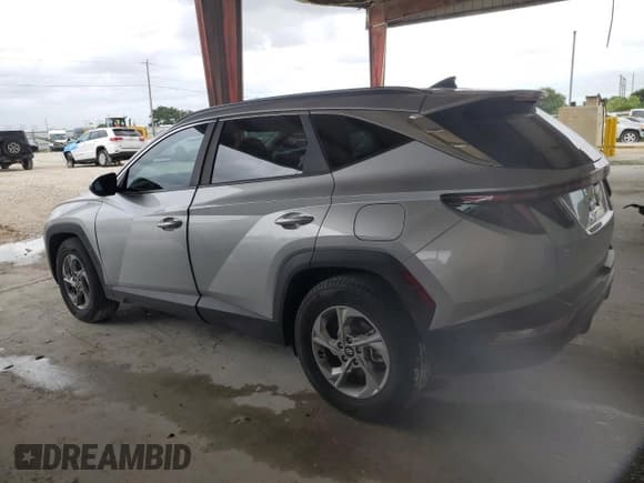 ✅ 2022 Hyundai Tucson SEL • VIN: 5NMJB3AE3NH082517 • Lot: 75622924. Wystawiony na Copart z przebiegiem 49 895 mil. Bezpłatny archiwum sprzedaży aukcyjnych z USA i szczegółowy raport historii pojazdu na DreamBid. Zdjęcie 2.