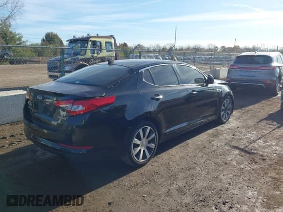 ✅ 2013 Kia Optima SX • VIN: 5XXGR4A63DG249279 • Lot: 43678323. Wystawiony na IAAI z przebiegiem 168 629 mil. Bezpłatny archiwum sprzedaży aukcyjnych z USA i szczegółowy raport historii pojazdu na DreamBid. Zdjęcie 4.