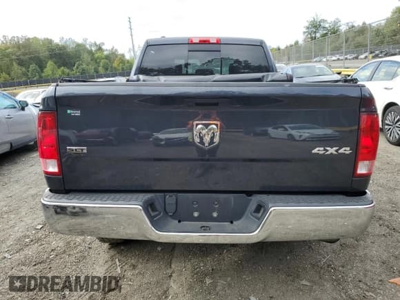✅ 2019 Ram 1500 SLT • VIN: 1C6RR7TT1KS695745 • Lot: 83765845. Wystawiony na Copart z przebiegiem 92 574 mil. Bezpłatny archiwum sprzedaży aukcyjnych z USA i szczegółowy raport historii pojazdu na DreamBid. Zdjęcie 6.
