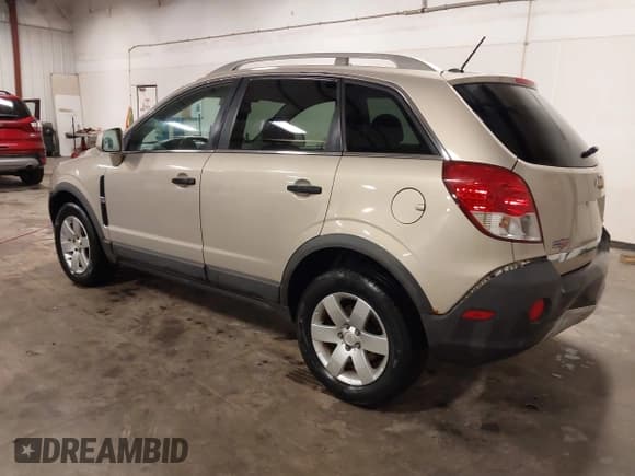 ✅ 2012 Chevrolet Captiva Sport LS • VIN: 3GNAL2EK9CS527167 • Lot: 42584088. Wystawiony na IAAI z przebiegiem 172 723 mil. Bezpłatny archiwum sprzedaży aukcyjnych z USA i szczegółowy raport historii pojazdu na DreamBid. Zdjęcie 3.