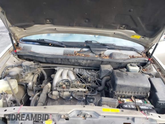 ✅ 2001 Lexus RX 300 • VIN: JTJHF10U910165733 • Lot: 43356064. Listed on IAAI with 300,451 mi. Free auction sales archive from the USA and detailed vehicle history report at DreamBid. Image 10.