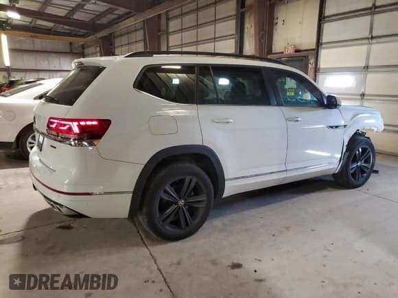 ✅ 2021 Volkswagen Atlas SE • VIN: 1V2RR2CA9MC582146 • Лот: 61832945. Опубликован ранее на Copart с пробегом 84 014 миль. Бесплатный доступ к архиву аукционных продаж из США и подробный отчёт об истории автомобиля на DreamBid. Изображение 3.