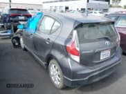 ✅ 2017 Toyota Prius One • VIN: JTDKDTB39H1592526 • Lot: 42474365. Wystawiony na IAAI z przebiegiem 124 777 mil. Bezpłatny archiwum sprzedaży aukcyjnych z USA i szczegółowy raport historii pojazdu na DreamBid. Zdjęcie 3.