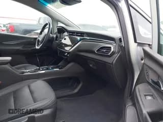 ✅ 2023 Chevrolet Bolt EV 2LT • VIN: 1G1FX6S01P4155450 • Lot: 41090382. Wystawiony na IAAI z przebiegiem 12 466 mil. Bezpłatny archiwum sprzedaży aukcyjnych z USA i szczegółowy raport historii pojazdu na DreamBid. Zdjęcie 5.