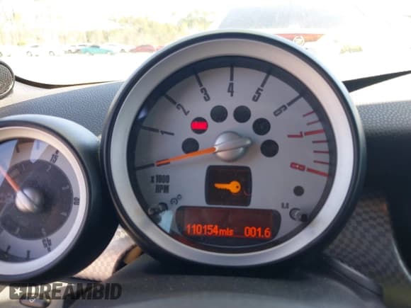 ✅ 2010 MINI Convertible S • VIN: WMWMS3C57ATY51245 • Лот: 41802174. Опубликован ранее на IAAI с пробегом 110 154 миль. Бесплатный доступ к архиву аукционных продаж из США и подробный отчёт об истории автомобиля на DreamBid. Изображение 7.