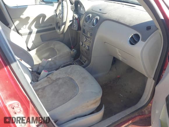 ✅ 2008 Chevrolet HHR LT • VIN: 3GNDA23D88S623466 • Lot: 41341770. Listed on IAAI with 280,262 mi. Free auction sales archive from the USA and detailed vehicle history report at DreamBid. Image 5.