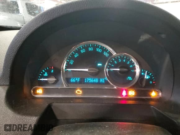 ✅ 2011 Chevrolet HHR 1LT • VIN: 3GNBABFW6BS553848 • Lot: 81314715. Listed on Copart with 175,648 mi. Free auction sales archive from the USA and detailed vehicle history report at DreamBid. Image 9.