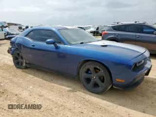 2012 Dodge Challenger SXT Plus z VIN 2C3CDYAGXCH285807, wystawiony jako Copart lot #60166695 z przebiegiem 93 448 mil mil oraz Szkoda całkowita • Salvage title. Historia ofert i sprzedaży dostępna na DreamBid. Obrazek 4.