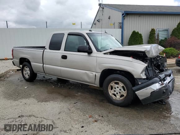 ✅ 2004 Chevrolet Silverado 1500 LS • VIN: 2GCEC19T341251458 • Лот: 82158465. Опубликован ранее на Copart с пробегом 130 874 миль. Бесплатный доступ к архиву аукционных продаж из США и подробный отчёт об истории автомобиля на DreamBid. Изображение 4.