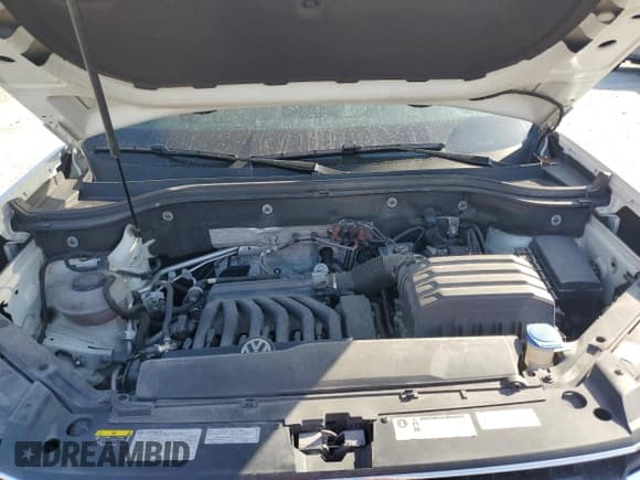 ✅ 2019 Volkswagen Atlas SEL R-Line • VIN: 1V2RR2CA5KC514018 • Lot: 49083155. Listed on Copart with 97,812 mi. Free auction sales archive from the USA and detailed vehicle history report at DreamBid. Image 13.