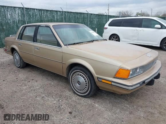 ✅ 1987 Buick Century • VIN: 1G4AH51R0H6429540 • Lot: 41923806. Wystawiony na IAAI z przebiegiem 34 331 mil. Bezpłatny archiwum sprzedaży aukcyjnych z USA i szczegółowy raport historii pojazdu na DreamBid. Zdjęcie 1.