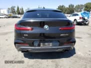 ✅ 2021 BMW X4 M40i • VIN: 5UX2V5C01M9F81840 • Lot: 56868653. Wystawiony na Copart z przebiegiem Nie podano. Bezpłatny archiwum sprzedaży aukcyjnych z USA i szczegółowy raport historii pojazdu na DreamBid. Zdjęcie 6.