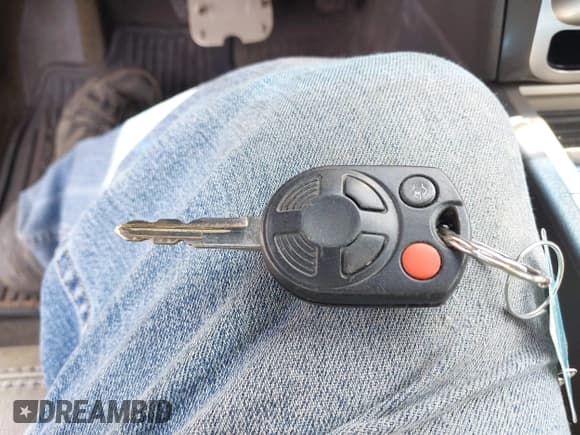 ✅ 2011 Ford Fusion Hybrid • VIN: 3FADP0L30BR255243 • Lot: 39497813. Listed on IAAI with 200,118 mi. Free auction sales archive from the USA and detailed vehicle history report at DreamBid. Image 11.