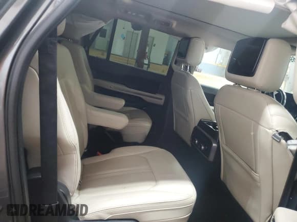 ✅ 2020 Ford Expedition Max Platinum • VIN: 1FMJK1MTXLEA06299 • Лот: 69574505. Опубликован ранее на Copart с пробегом Не указан. Бесплатный доступ к архиву аукционных продаж из США и подробный отчёт об истории автомобиля на DreamBid. Изображение 11.