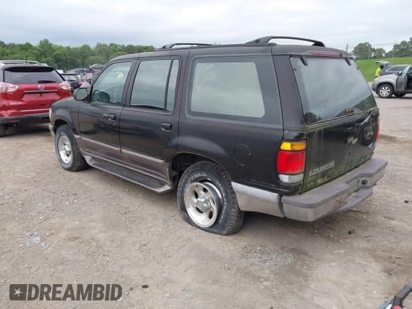 ✅ 1996 Ford Explorer XL • VIN: 1FMDU34X7TZB67613 • Lot: 42513644. Listed on IAAI with 169,502 mi. Free auction sales archive from the USA and detailed vehicle history report at DreamBid. Image 3.