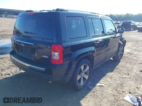 ✅ 2017 Jeep Patriot High Altitude • VIN: 1C4NJRFB0HD109675 • Lot: 42638428. Listed on IAAI with 84,114 mi. Free auction sales archive from the USA and detailed vehicle history report at DreamBid. Image 4.