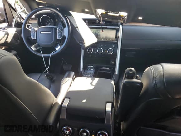 ✅ 2017 Land Rover Discovery HSE • VIN: SALRRBBV6HA046691 • Лот: 90867305. Опубликован ранее на Copart с пробегом 127 060 миль. Бесплатный доступ к архиву аукционных продаж из США и подробный отчёт об истории автомобиля на DreamBid. Изображение 8.