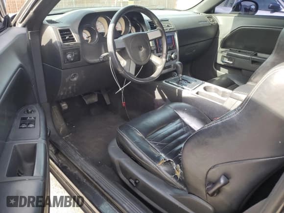 ✅ 2009 Dodge Challenger SE • VIN: 2B3LJ44V89H522084 • Lot: 78682254. Wystawiony na Copart z przebiegiem 78 783 mil. Bezpłatny archiwum sprzedaży aukcyjnych z USA i szczegółowy raport historii pojazdu na DreamBid. Zdjęcie 8.