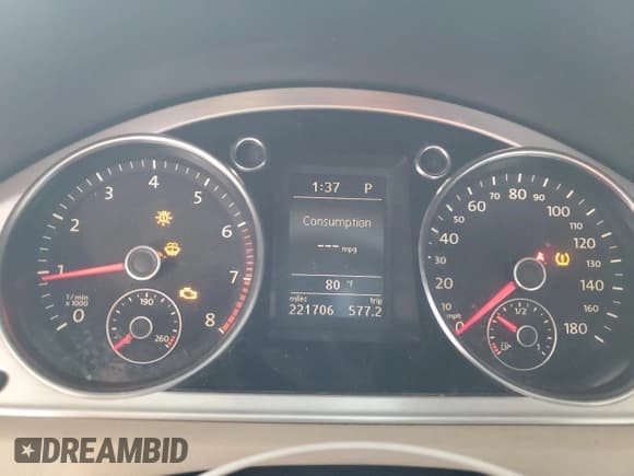 ✅ 2012 Volkswagen CC Lux Plus • VIN: WVWHP7AN5CE516122 • Lot: 57127195. Listed on Copart with 221,706 mi. Free auction sales archive from the USA and detailed vehicle history report at DreamBid. Image 9.