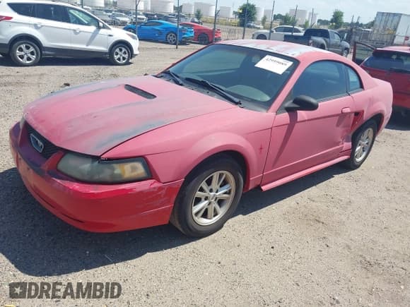 ✅ 2002 Ford Mustang Standard • VIN: 1FAFP40412F111534 • Lot: 42959089. Wystawiony na IAAI z przebiegiem 172 206 mil. Bezpłatny archiwum sprzedaży aukcyjnych z USA i szczegółowy raport historii pojazdu na DreamBid. Zdjęcie 2.