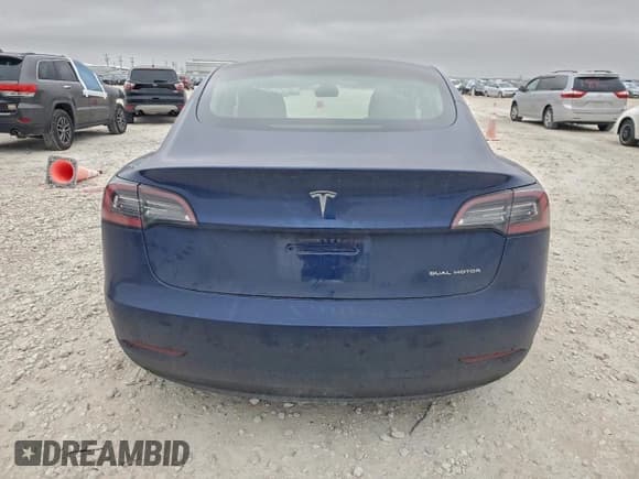 ✅ 2023 Tesla Model 3 Long Range • VIN: 5YJ3E1EB0PF392388 • Lot: 94178355. Wystawiony na Copart z przebiegiem 45 303 mil. Bezpłatny archiwum sprzedaży aukcyjnych z USA i szczegółowy raport historii pojazdu na DreamBid. Zdjęcie 6.