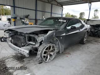 ✅ 2010 Dodge Challenger SE • VIN: 2B3CJ4DV8AH225045 • Lot: 85713465. Wystawiony na Copart z przebiegiem 144 323 mil. Bezpłatny archiwum sprzedaży aukcyjnych z USA i szczegółowy raport historii pojazdu na DreamBid. Zdjęcie 1.