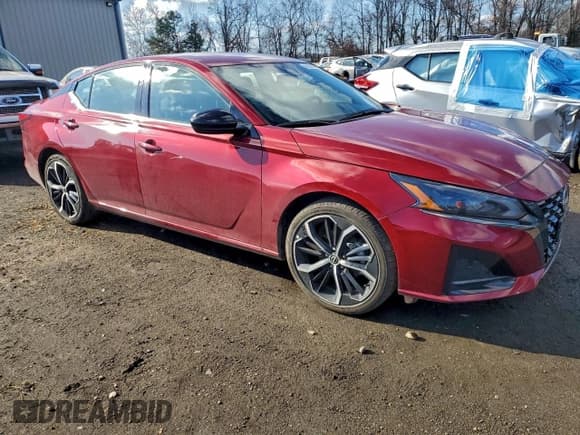✅ 2024 Nissan Altima SR • VIN: 1N4BL4CV1RN431015 • Lot: 93533135. Listed on Copart with 31,172 mi. Free auction sales archive from the USA and detailed vehicle history report at DreamBid. Image 4.