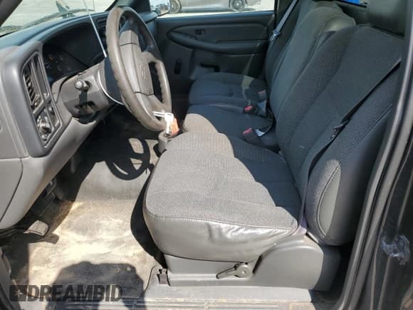 ✅ 2004 Chevrolet Silverado 1500 • VIN: 1GCEC14X44Z123716 • Лот: 70635034. Опубликован ранее на Copart с пробегом 173 063 миль. Бесплатный доступ к архиву аукционных продаж из США и подробный отчёт об истории автомобиля на DreamBid. Изображение 7.