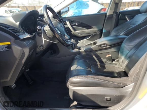 ✅ 2015 Hyundai Azera • VIN: KMHFG4JG6FA463476 • Lot: 85899515. Listed on Copart with 140,245 mi. Free auction sales archive from the USA and detailed vehicle history report at DreamBid. Image 7.