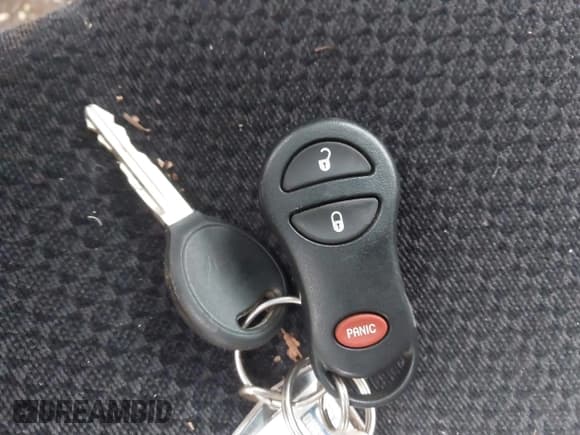 ✅ 2004 Dodge 1500 SLT • VIN: 1D7HU18N84S625534 • Лот: 43606568. Опубликован ранее на IAAI с пробегом 97 044 миль. Бесплатный доступ к архиву аукционных продаж из США и подробный отчёт об истории автомобиля на DreamBid. Изображение 11.