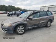 ✅ 2008 Volvo XC70 • VIN: YV4BZ982581013113 • Lot: 80566385. Listed on Copart with 220,209 mi. Free auction sales archive from the USA and detailed vehicle history report at DreamBid. Image 1.