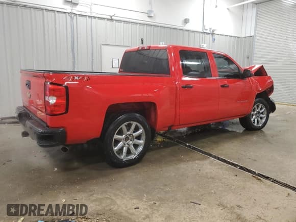 ✅ 2018 Chevrolet Silverado 1500 LS • VIN: 3GCUKNECXJG426514 • Лот: 79237104. Опубликован ранее на Copart с пробегом 205 410 миль. Бесплатный доступ к архиву аукционных продаж из США и подробный отчёт об истории автомобиля на DreamBid. Изображение 3.