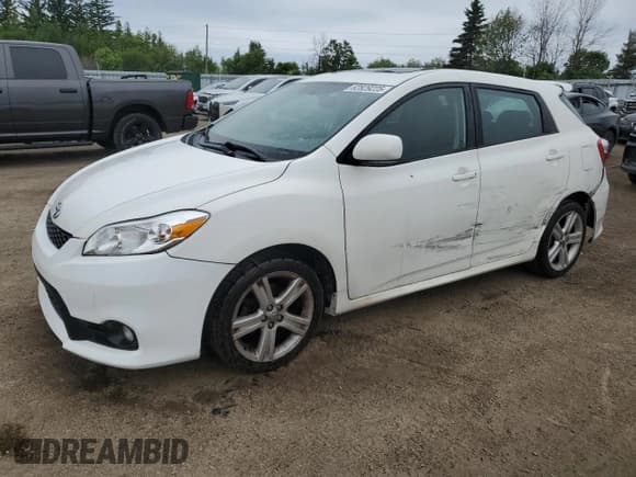 ✅ 2011 Toyota Matrix • VIN: 2T1KU4EE6BC725359 • Lot: 62829225. Listed on Copart with 237,490 mi. Free auction sales archive from the USA and detailed vehicle history report at DreamBid. Image 1.
