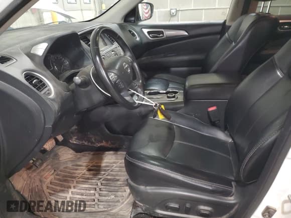 ✅ 2020 Nissan Pathfinder SL • VIN: 5N1DR2CM2LC610837 • Lot: 89722045. Wystawiony na Copart z przebiegiem 137 961 mil. Bezpłatny archiwum sprzedaży aukcyjnych z USA i szczegółowy raport historii pojazdu na DreamBid. Zdjęcie 7.