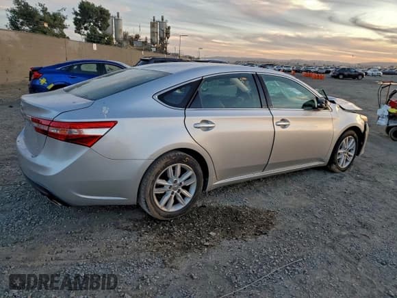 ✅ 2013 Toyota Avalon XLE Premium • VIN: 4T1BK1EBXDU007504 • Лот: 94751955. Опубликован ранее на Copart с пробегом 210 782 миль. Бесплатный доступ к архиву аукционных продаж из США и подробный отчёт об истории автомобиля на DreamBid. Изображение 3.