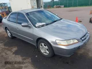 2000 Honda Accord EX с VIN 1HGCG1657YA079580, выставлен на аукционе IAAI как лот 42614740 с пробегом 211 481 миль миль и . История ставок и продаж доступна на DreamBid. Изображение 1.