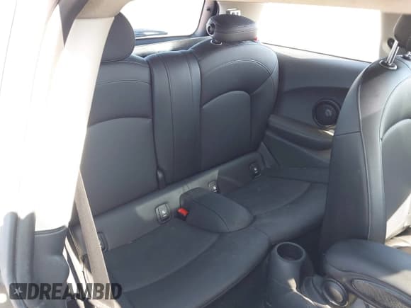 ✅ 2019 MINI Hardtop Cooper S • VIN: WMWXP7C51K2A50911 • Лот: 42194823. Опубликован ранее на IAAI с пробегом 32 820 миль. Бесплатный доступ к архиву аукционных продаж из США и подробный отчёт об истории автомобиля на DreamBid. Изображение 8.