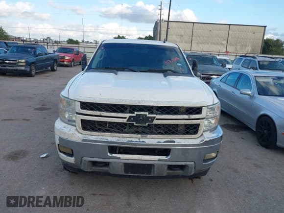 ✅ 2012 Chevrolet Silverado 2500HD LT • VIN: 1GC1KXC88CF116895 • Lot: 43722002. Listed on IAAI with 284,653 mi. Free auction sales archive from the USA and detailed vehicle history report at DreamBid. Image 12.