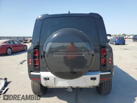 ✅ 2024 Land Rover Defender S • VIN: SALEJ7EUXR2295285 • Lot: 75240624. Wystawiony na Copart z przebiegiem 12 668 mil. Bezpłatny archiwum sprzedaży aukcyjnych z USA i szczegółowy raport historii pojazdu na DreamBid. Zdjęcie 6.