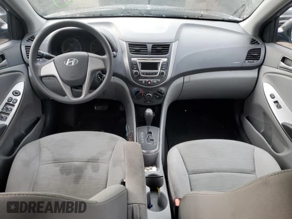 ✅ 2016 Hyundai Accent SE • VIN: KMHCT4AE2GU945438 • Лот: 64708233. Опубликован ранее на Copart с пробегом 124 242 миль. Бесплатный доступ к архиву аукционных продаж из США и подробный отчёт об истории автомобиля на DreamBid. Изображение 8.