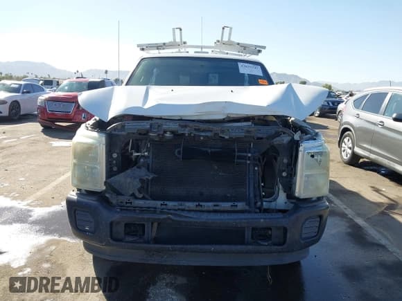 ✅ 2011 Ford F-250 XL • VIN: 1FDBF2A61BEC77909 • Lot: 43633747. Listed on IAAI with 242,631 mi. Free auction sales archive from the USA and detailed vehicle history report at DreamBid. Image 6.