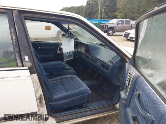 ✅ 1988 Oldsmobile Cutlass Ciera • VIN: 1G3AM51W8JG300886 • Lot: 43313981. Listed on IAAI with 97,295 mi. Free auction sales archive from the USA and detailed vehicle history report at DreamBid. Image 5.