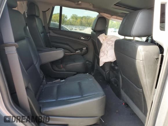 ✅ 2019 Chevrolet Tahoe LT • VIN: 1GNSCBKC4KR145664 • Lot: 85390845. Listed on Copart with 94,429 mi. Free auction sales archive from the USA and detailed vehicle history report at DreamBid. Image 11.