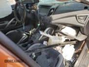 ✅ 2015 Hyundai Veloster Turbo • VIN: KMHTC6AE4FU232597 • Lot: 74137024. Wystawiony na Copart z przebiegiem Nie podano. Bezpłatny archiwum sprzedaży aukcyjnych z USA i szczegółowy raport historii pojazdu na DreamBid. Zdjęcie 8.