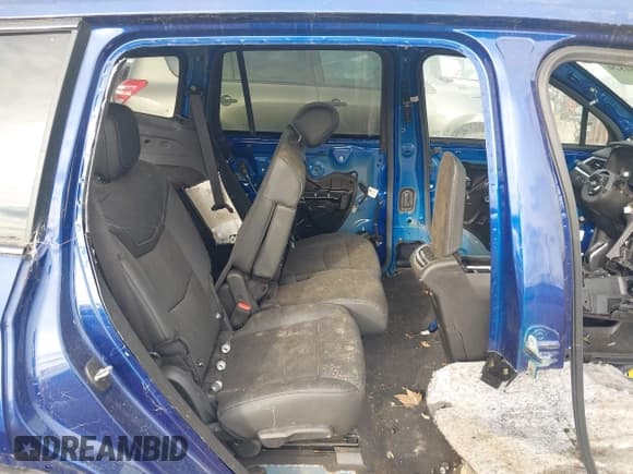 ✅ 2023 Cadillac XT6 AWD Sport • VIN: 1GYKPGRS4PZ131630 • Lot: 43741820. Listed on IAAI with 7,237 mi. Free auction sales archive from the USA and detailed vehicle history report at DreamBid. Image 8.