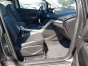 ✅ 2013 Ford C-Max SEL • VIN: 1FADP5CU3DL556211 • Lot: 42413793. Wystawiony na IAAI z przebiegiem Nie podano. Bezpłatny archiwum sprzedaży aukcyjnych z USA i szczegółowy raport historii pojazdu na DreamBid. Zdjęcie 5.